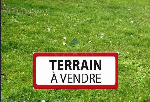 Terrain à COMMEQUIERS