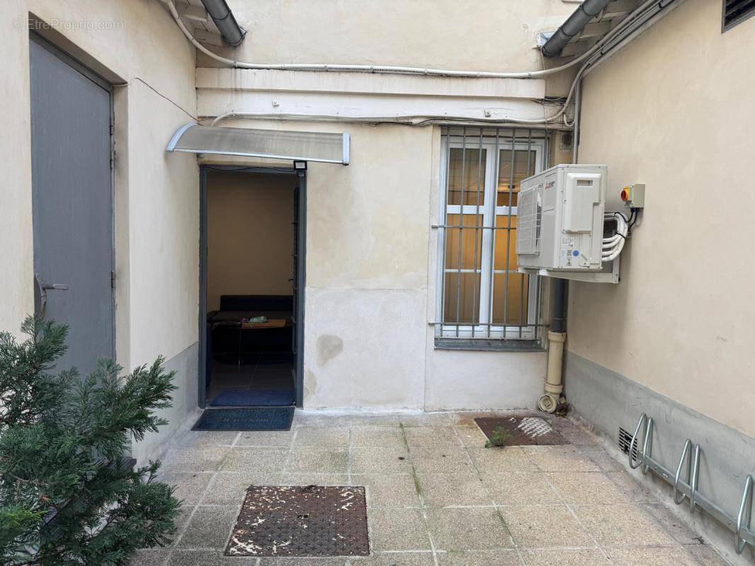 Appartement à PARIS-14E