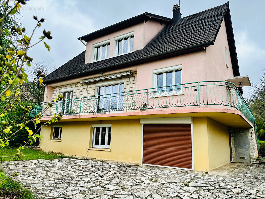 Maison à AUXERRE