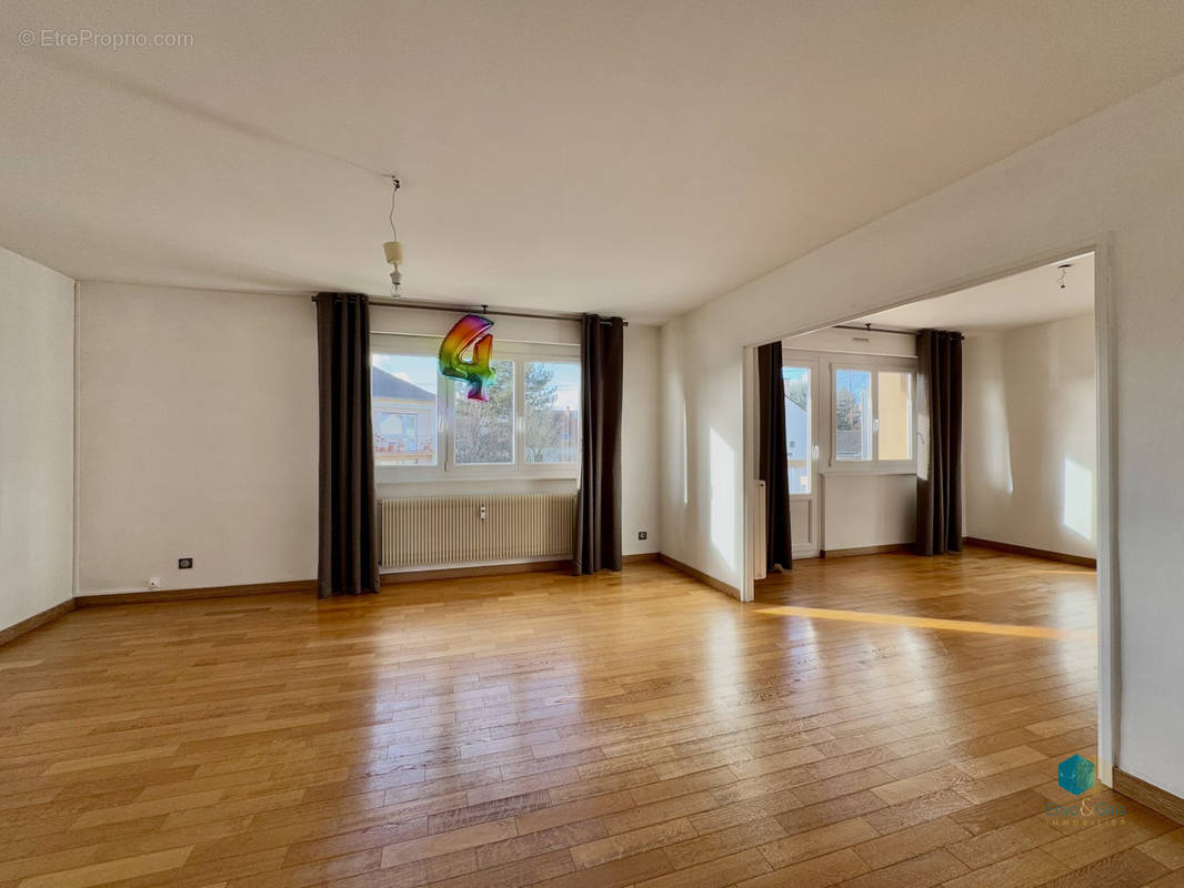 Salon / Séjour - Appartement à OBERHAUSBERGEN