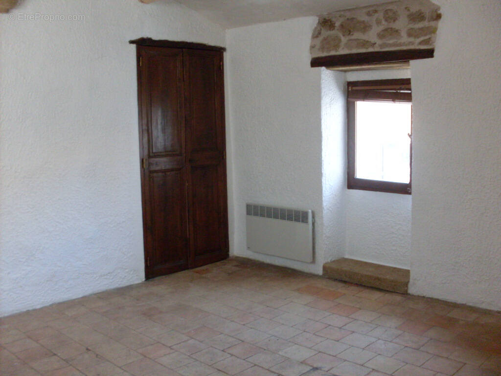 Appartement à ROGNES