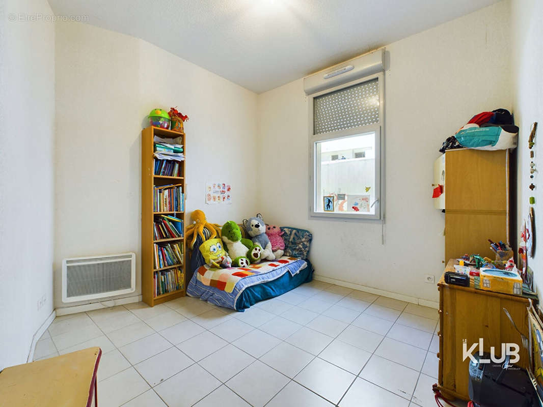 Appartement à MARSEILLE-3E