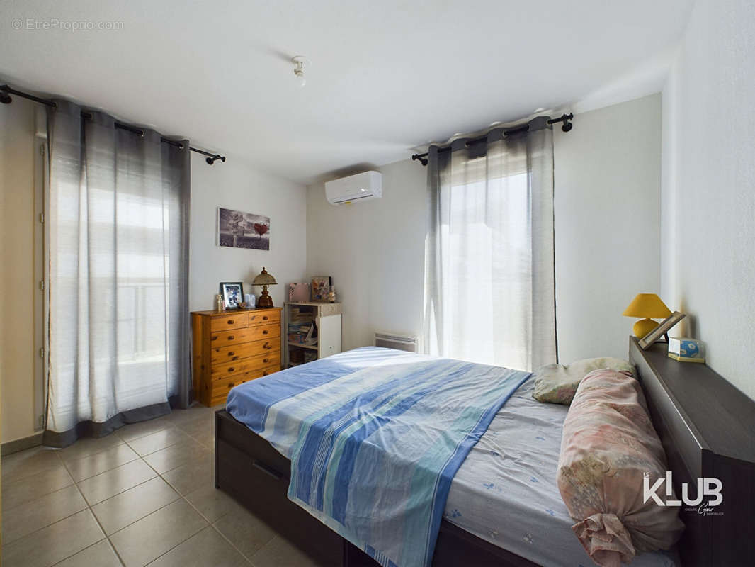 Appartement à MARSEILLE-3E