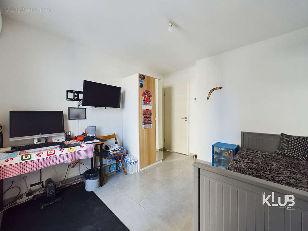 Appartement à MARSEILLE-3E