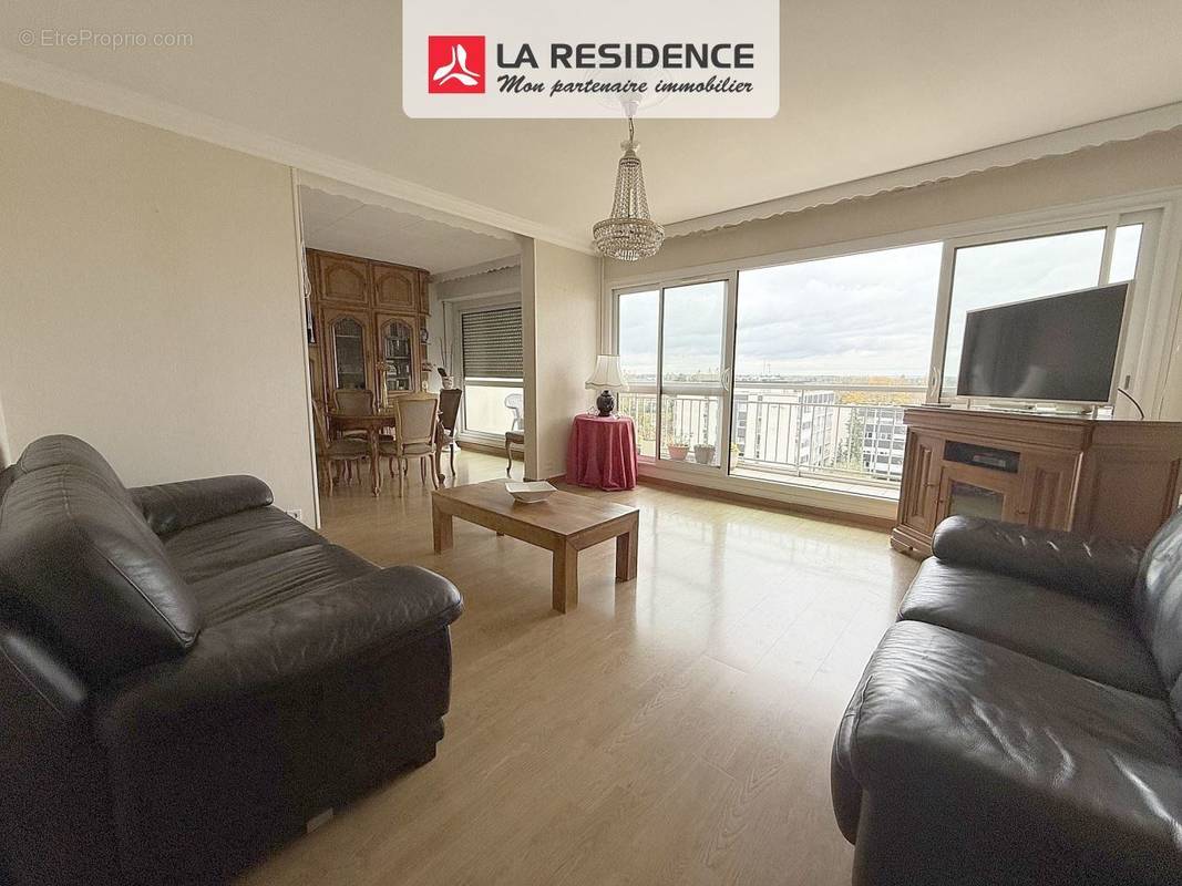 Appartement à VELIZY-VILLACOUBLAY