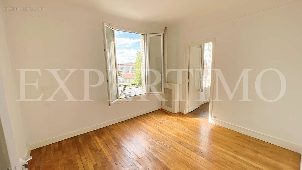 Appartement à NANTERRE