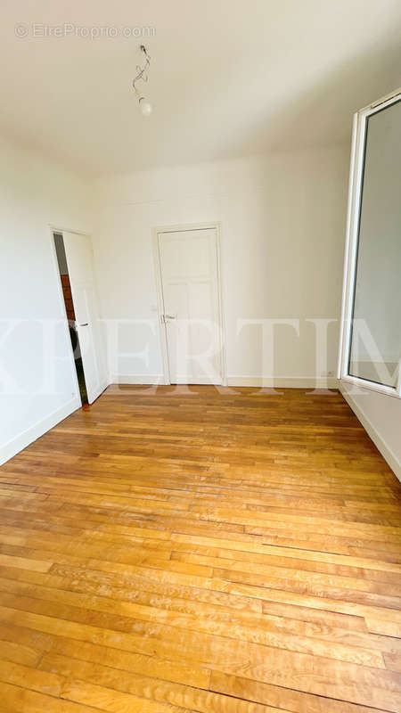 Appartement à NANTERRE