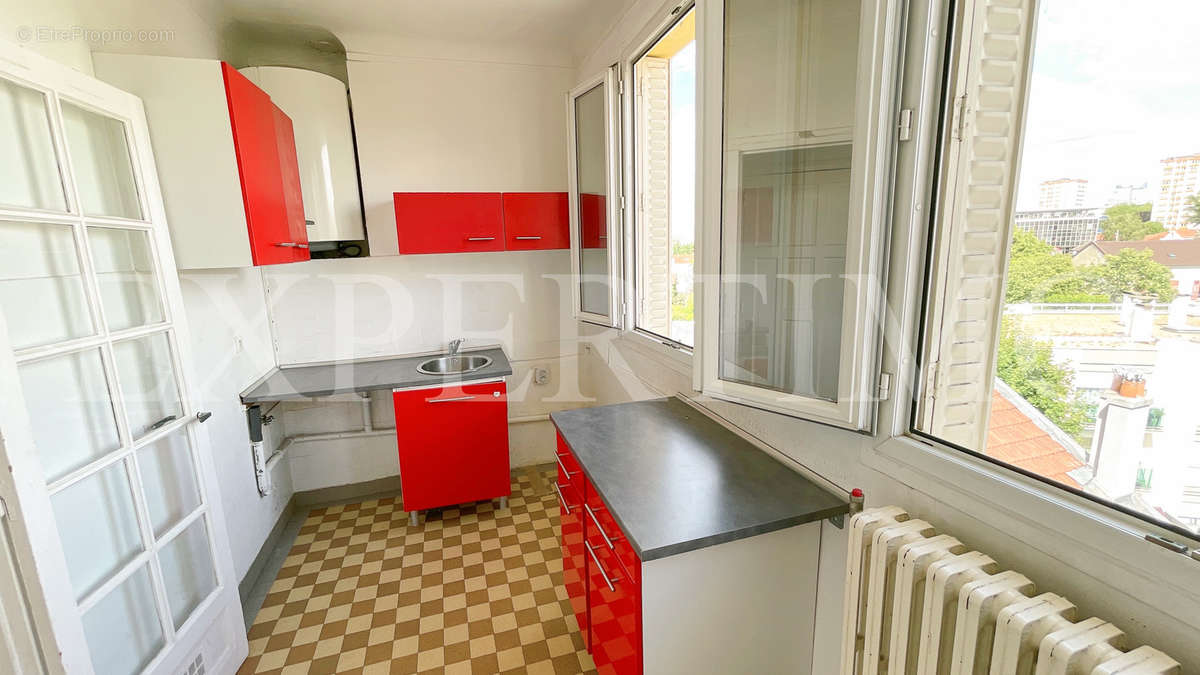 Appartement à NANTERRE