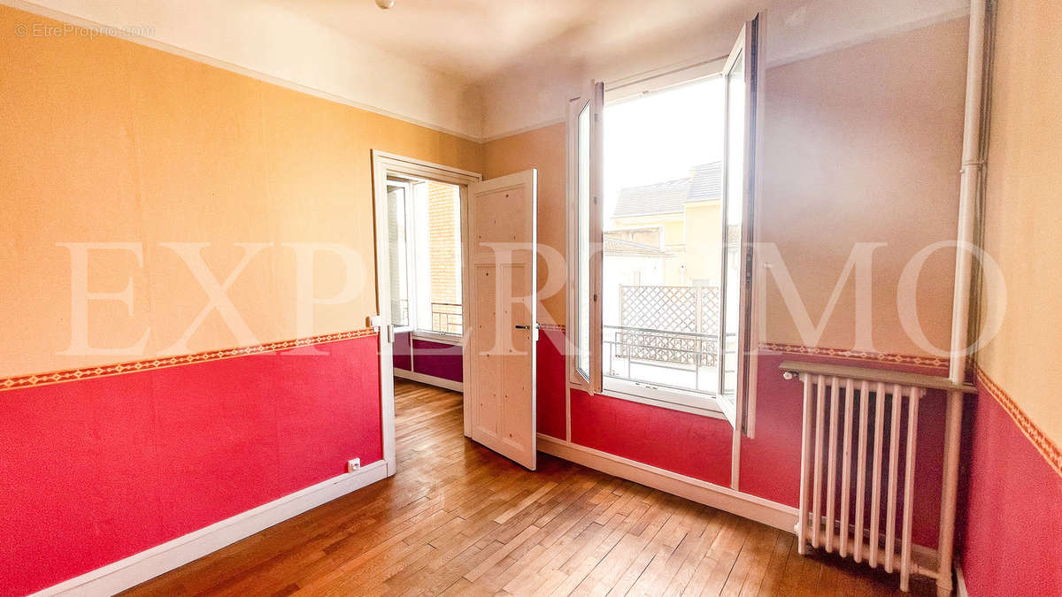 Appartement à NANTERRE