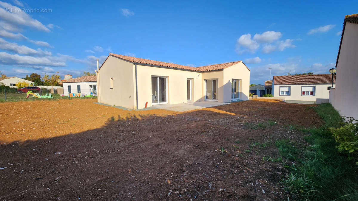 Maison à SAINT-AUBIN-LA-PLAINE