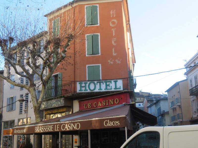 Commerce à DIGNE-LES-BAINS