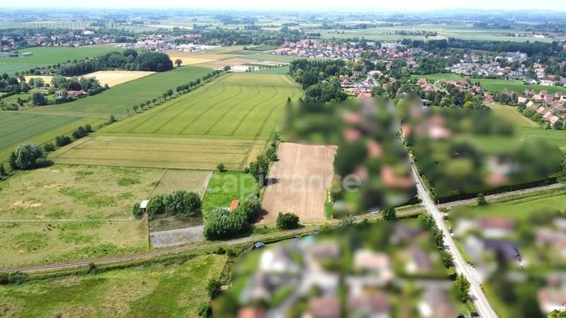 Terrain à SAILLY-SUR-LA-LYS