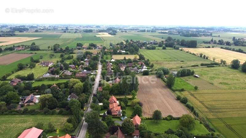 Terrain à SAILLY-SUR-LA-LYS