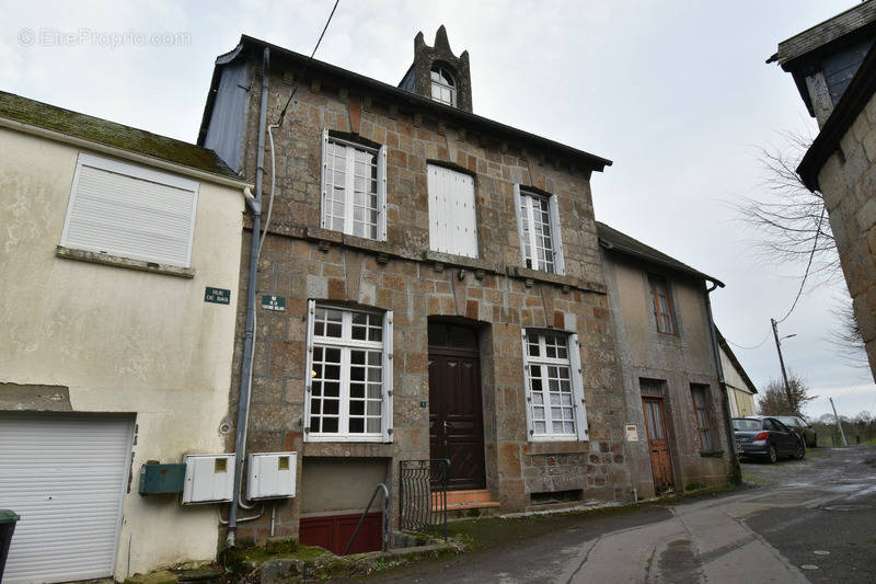 Maison à LE TEILLEUL