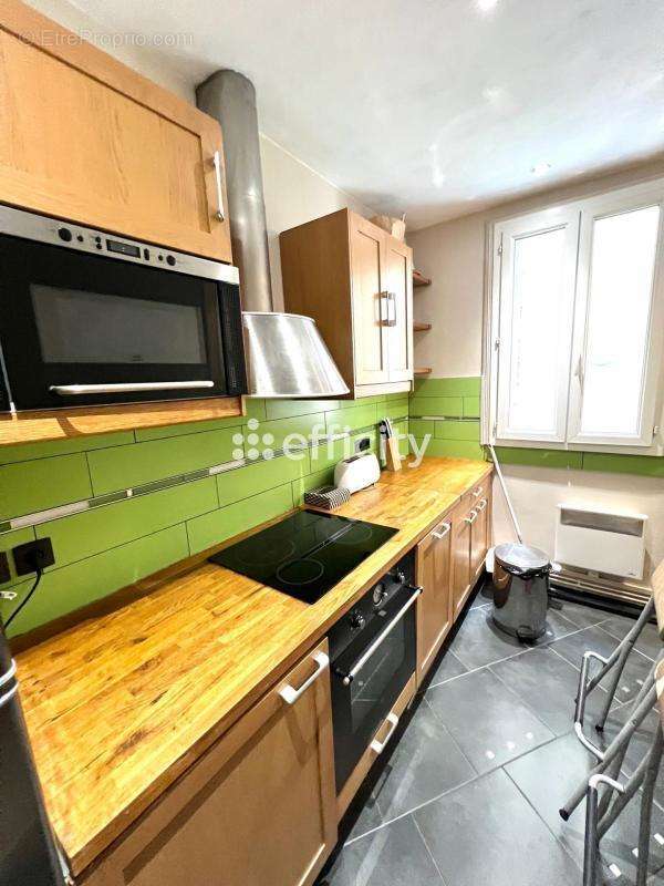 Appartement à PARIS-8E