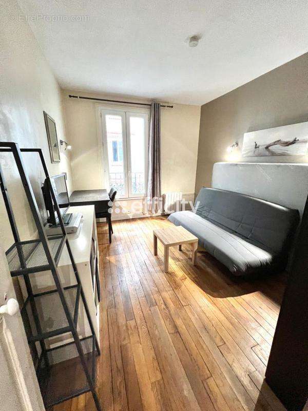 Appartement à PARIS-8E