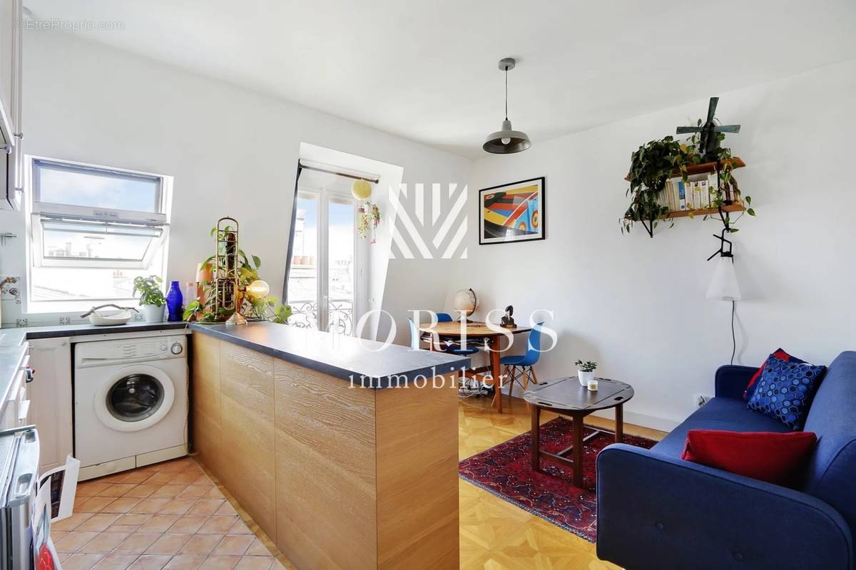 Appartement à PARIS-10E