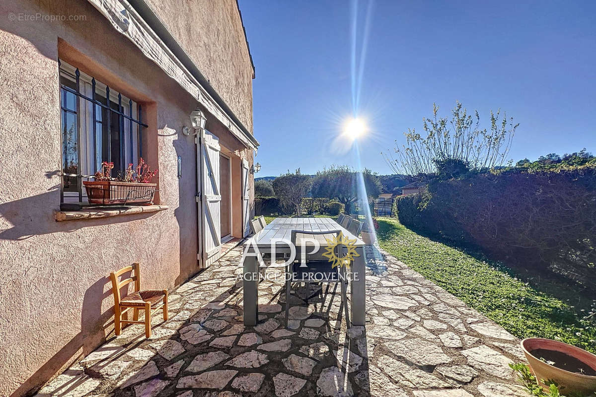 Maison à AURIBEAU-SUR-SIAGNE