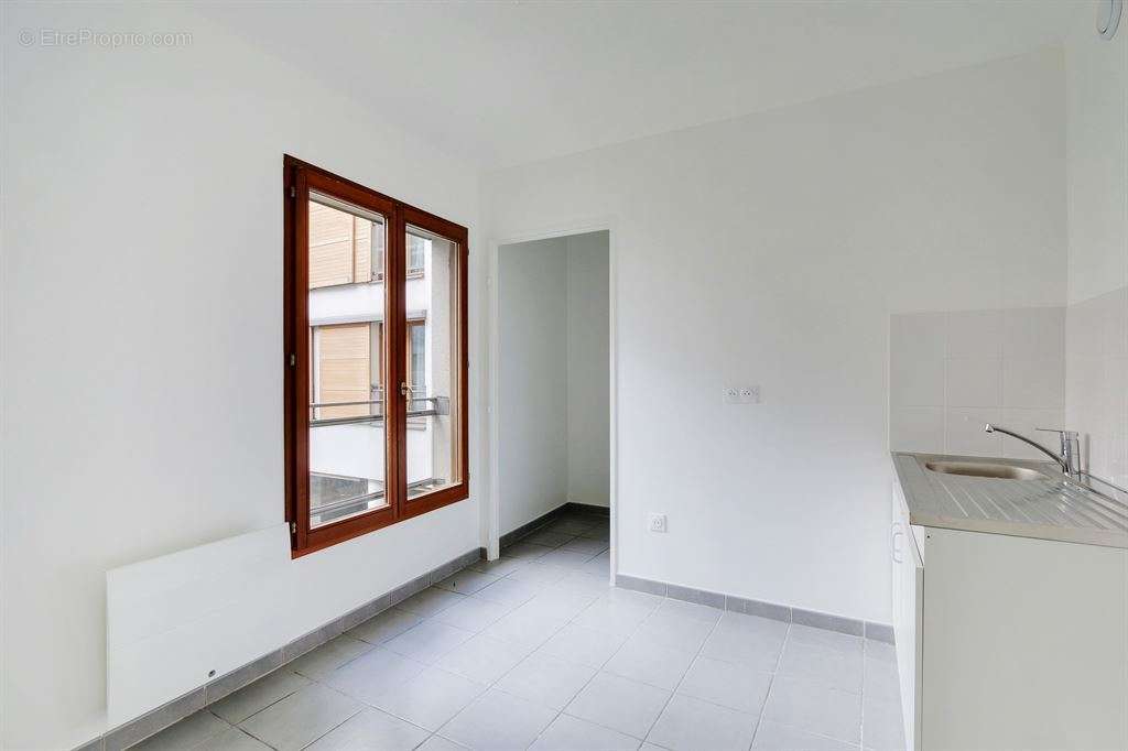 Appartement à PARIS-20E