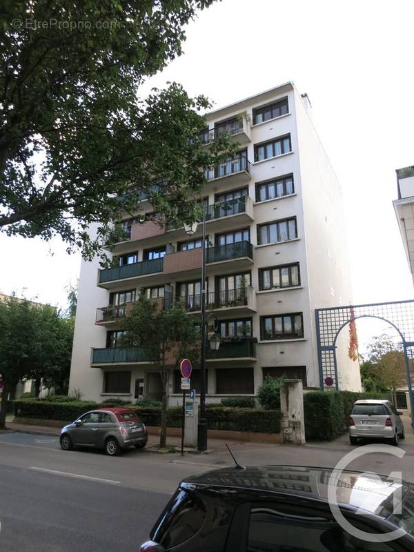 Appartement à SAINT-MAUR-DES-FOSSES