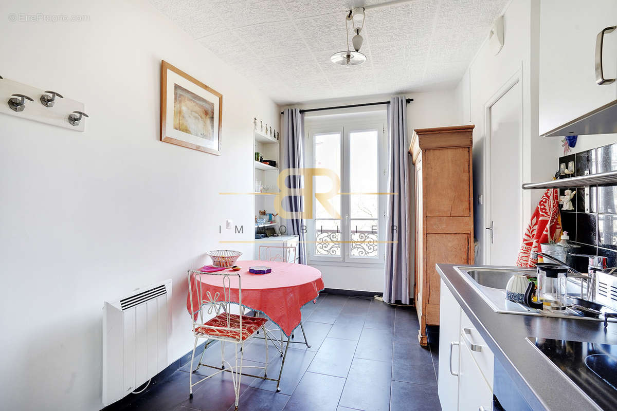 Appartement à PARIS-11E