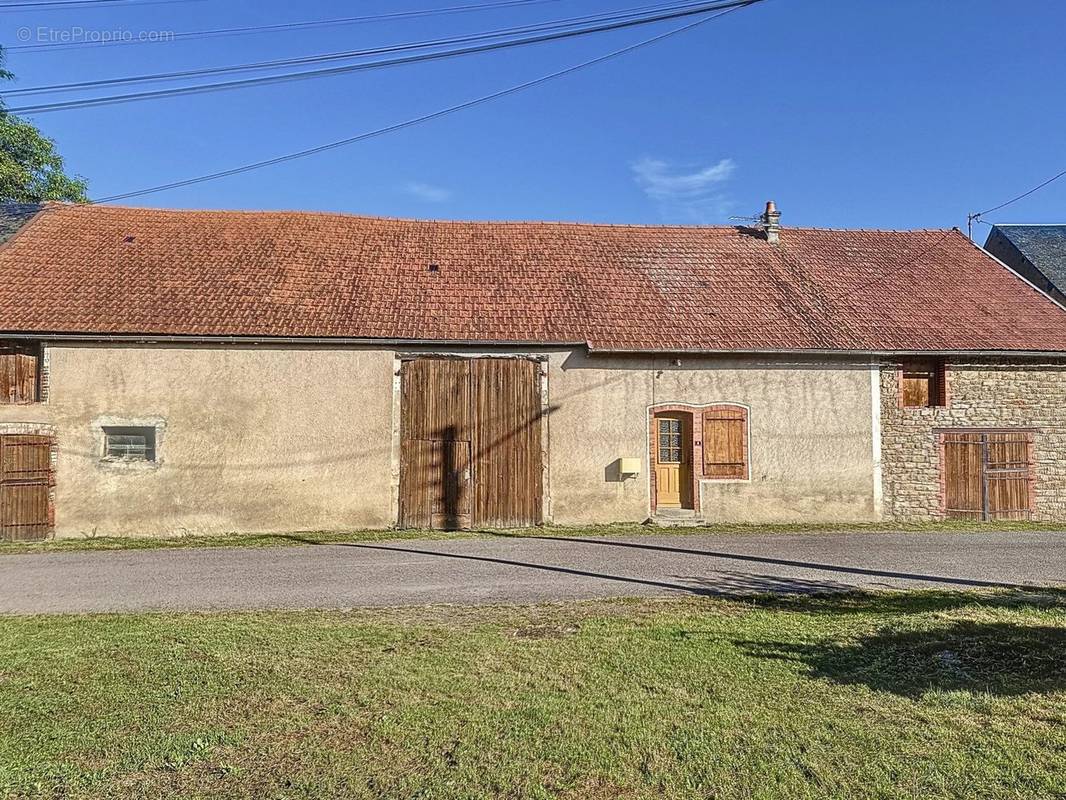 Appartement à BRAZEY-EN-MORVAN