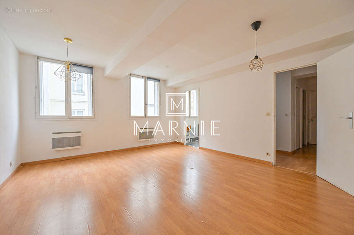 Appartement à PARIS-9E