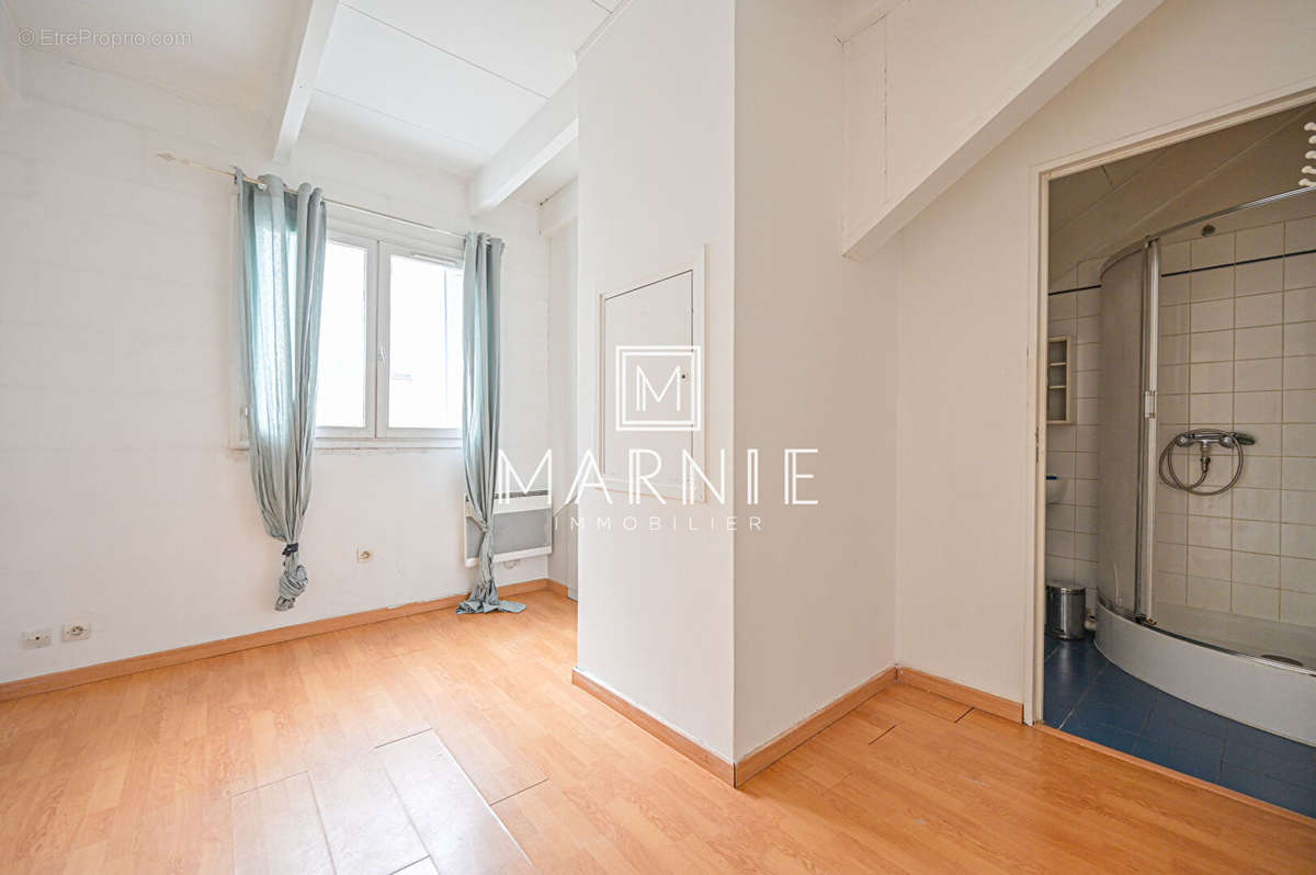 Appartement à PARIS-9E