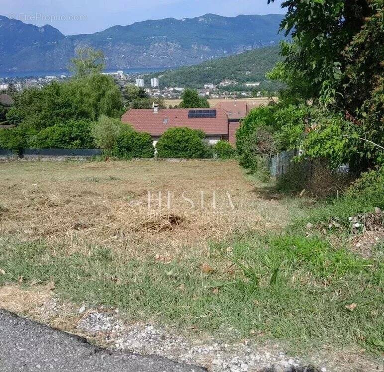 Terrain à AIX-LES-BAINS