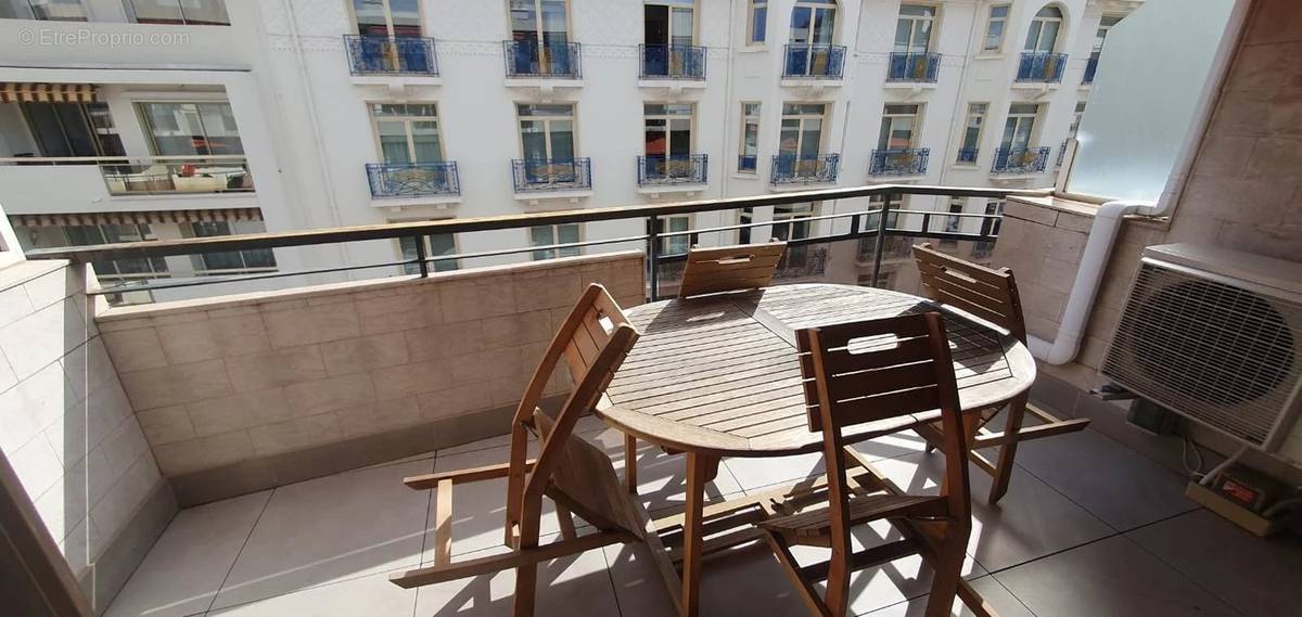 Appartement à CANNES