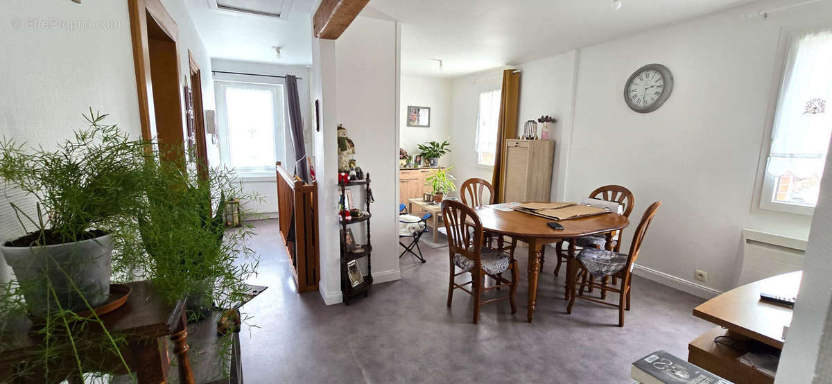 Appartement à COMPIEGNE