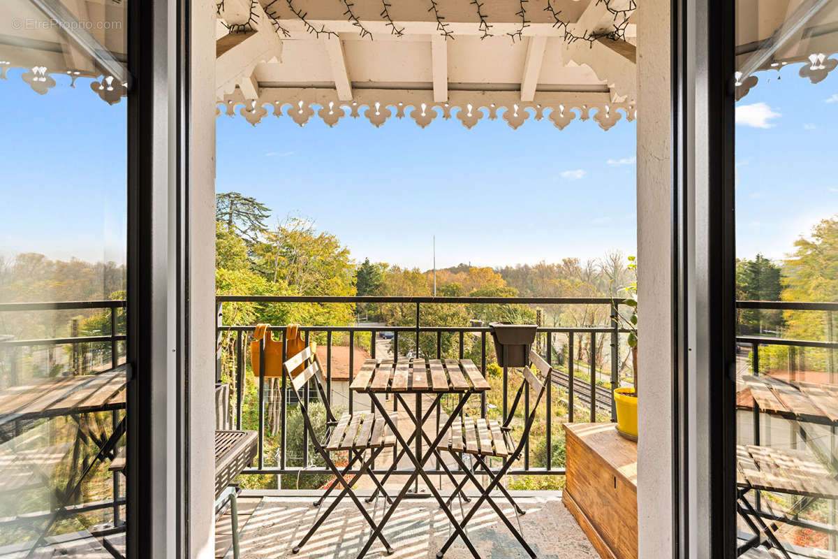 Appartement à RILLIEUX-LA-PAPE