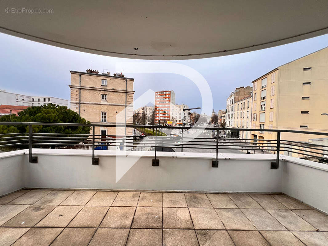 Appartement à SAINT-DENIS