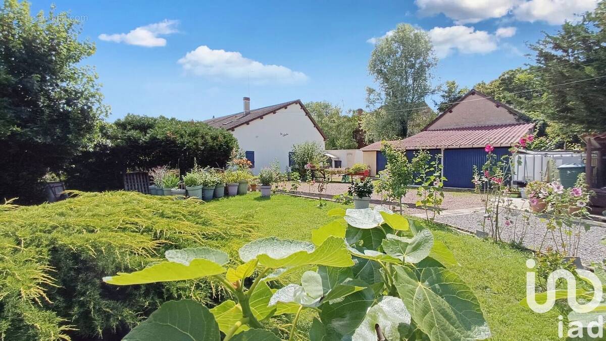 Photo 1 - Maison à MEZIERES-EN-BRENNE