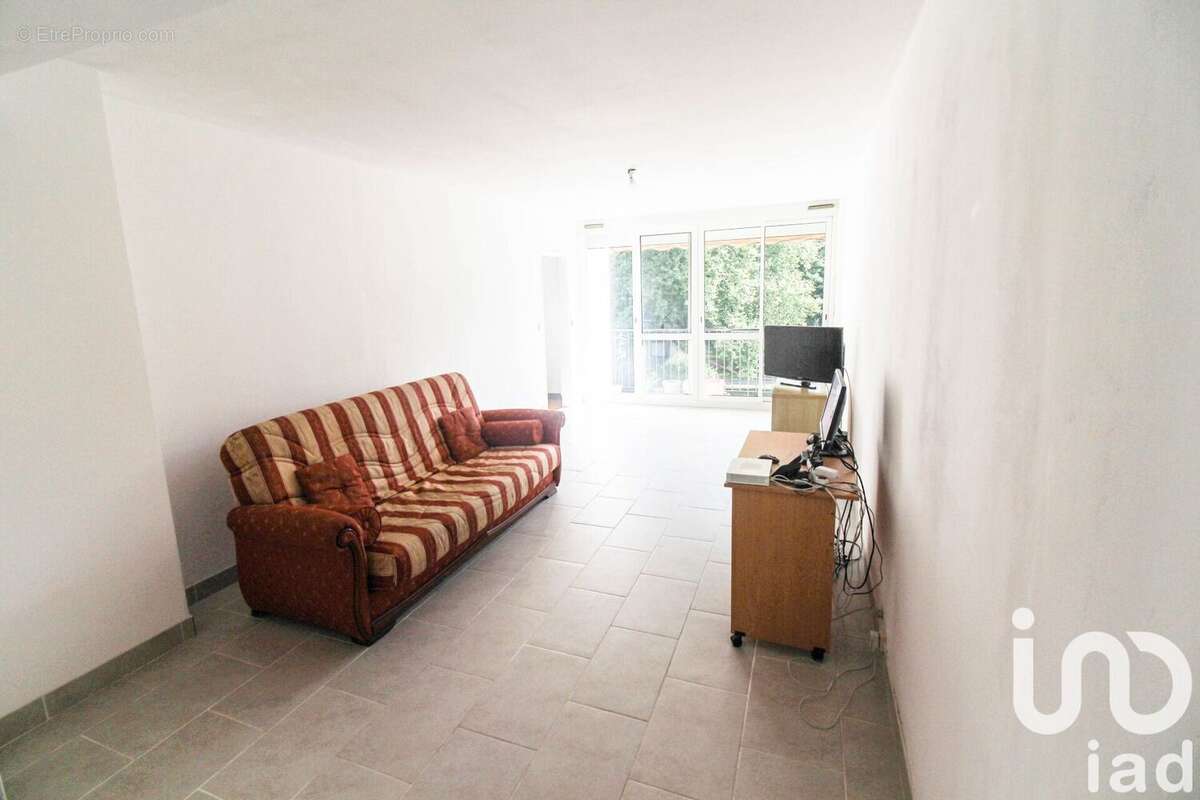 Photo 2 - Appartement à DEVILLE-LES-ROUEN