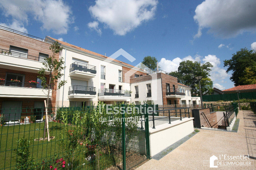 Appartement à VERNEUIL-SUR-SEINE