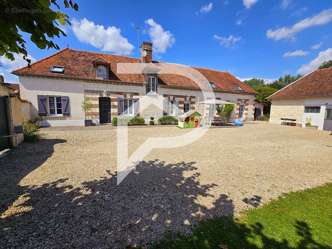 Maison à SAINT-LYE