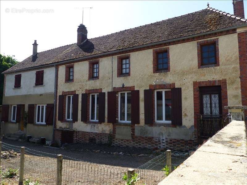 Maison à CHAILLEY