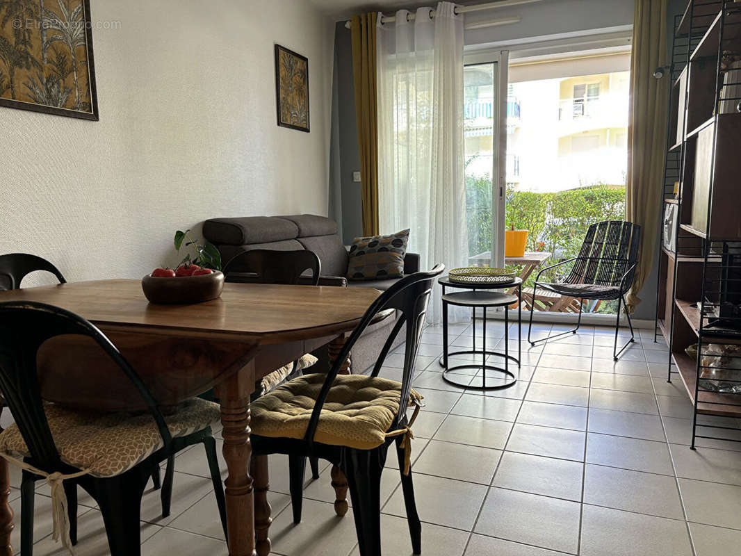 Appartement à VAUX-SUR-MER