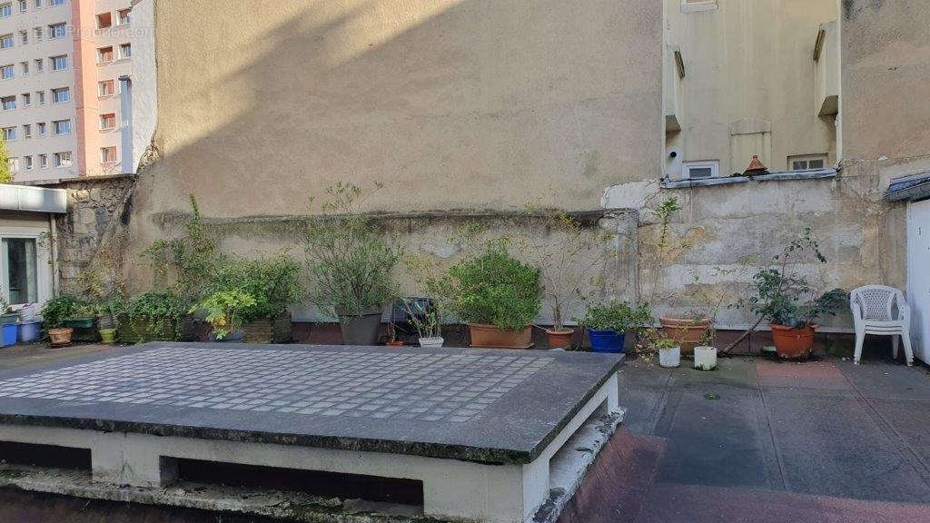 Appartement à PARIS-18E