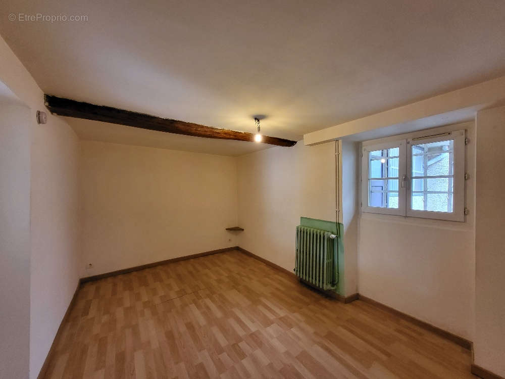 Appartement à NONANCOURT