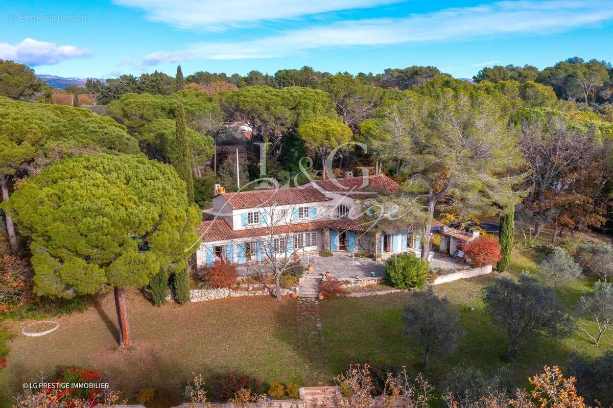 Maison à FAYENCE