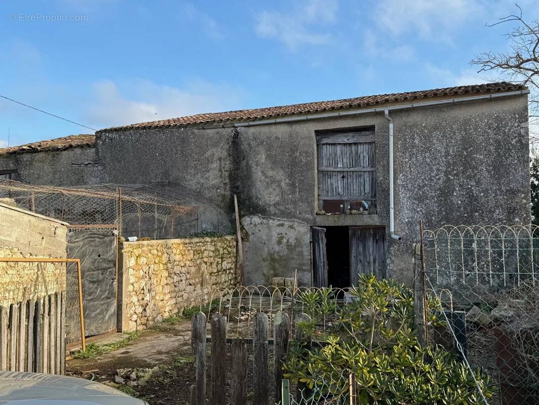 Maison à SAINT-ANDRONY