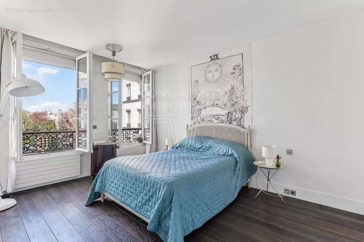 Appartement à PARIS-6E