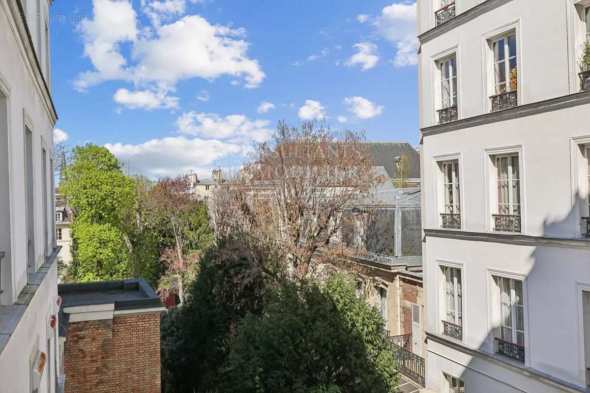 Appartement à PARIS-6E