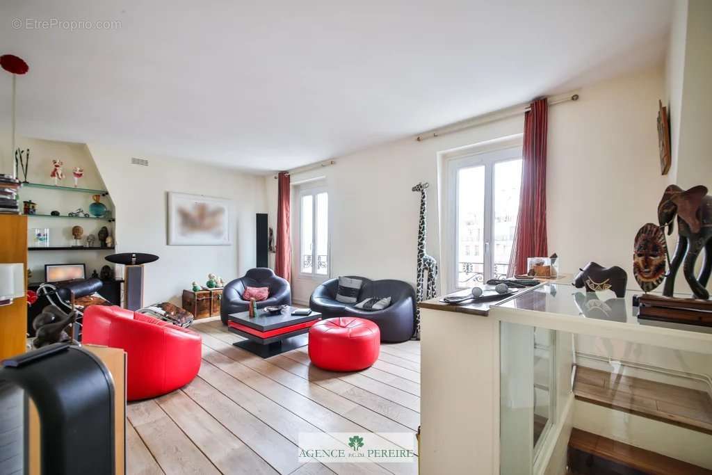 Appartement à PARIS-17E