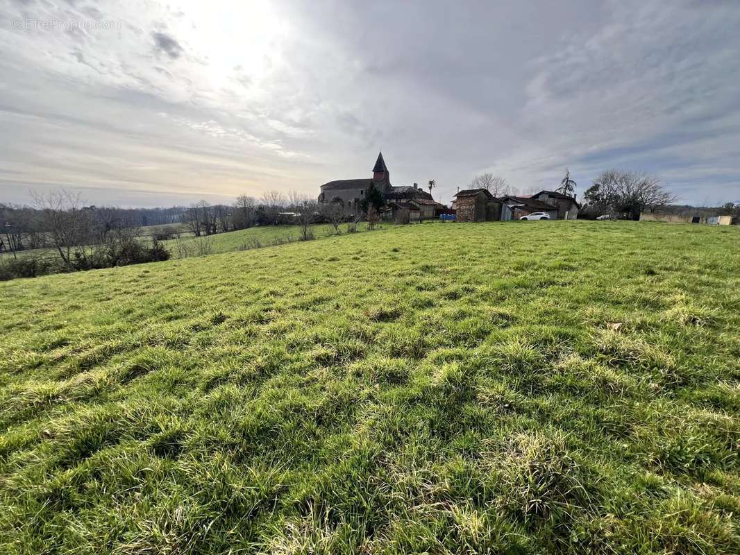 Terrain à LOUBEDAT