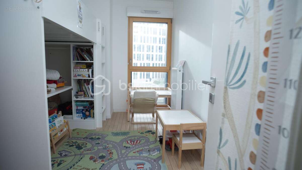 Appartement à NANTERRE