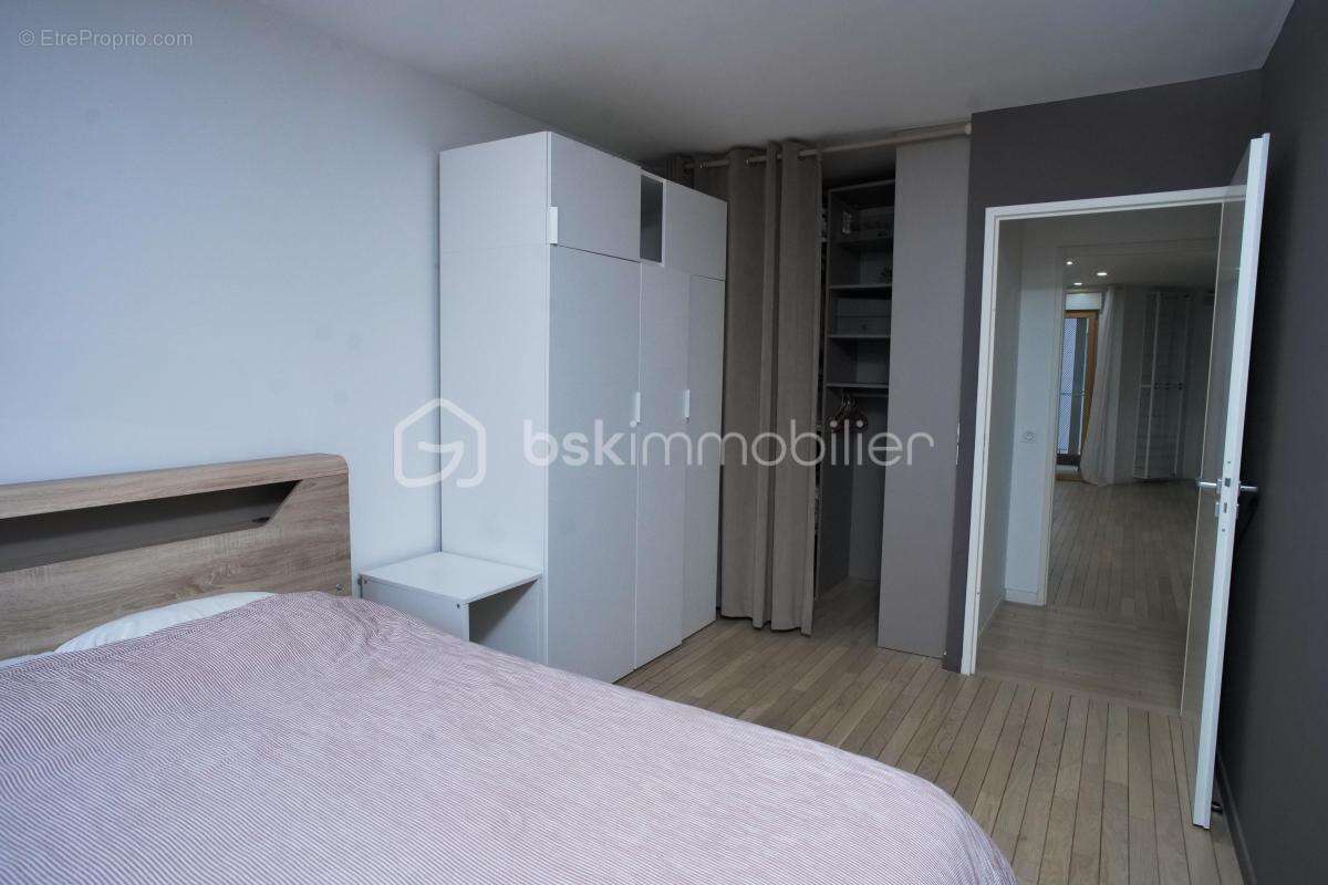 Appartement à NANTERRE