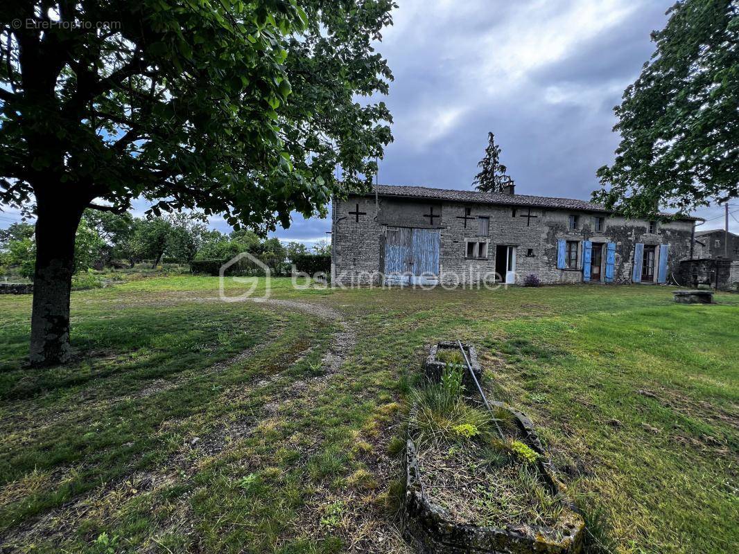 Maison à BRIOUX-SUR-BOUTONNE